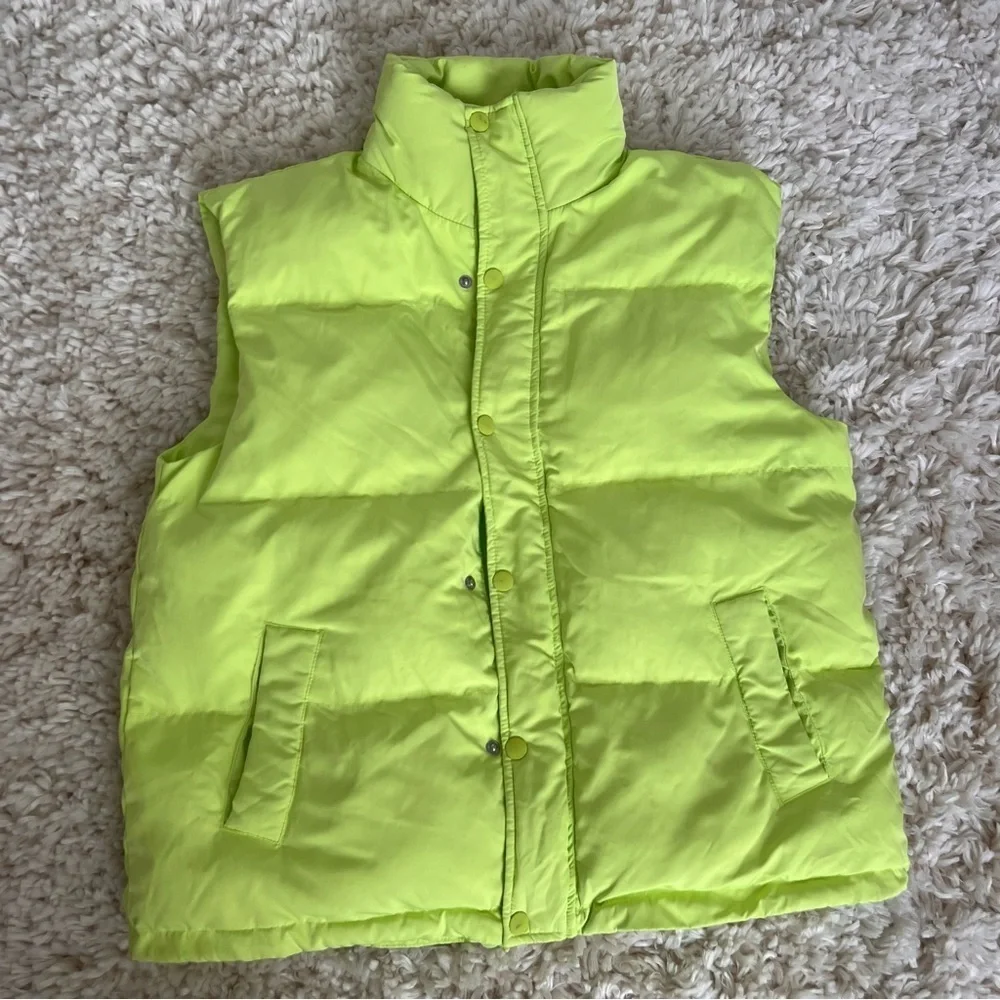 A New Day Women’s Puffer Vest Sleevless Jacket - Size S - Picture 4 of 9